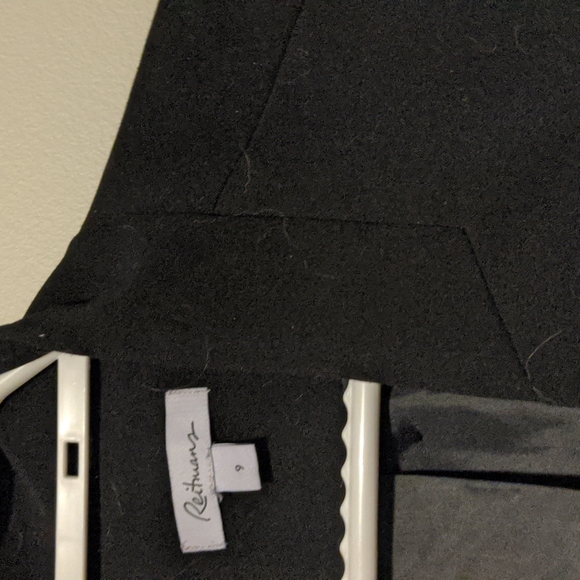 Cropped black blazer - Picture 2 of 2